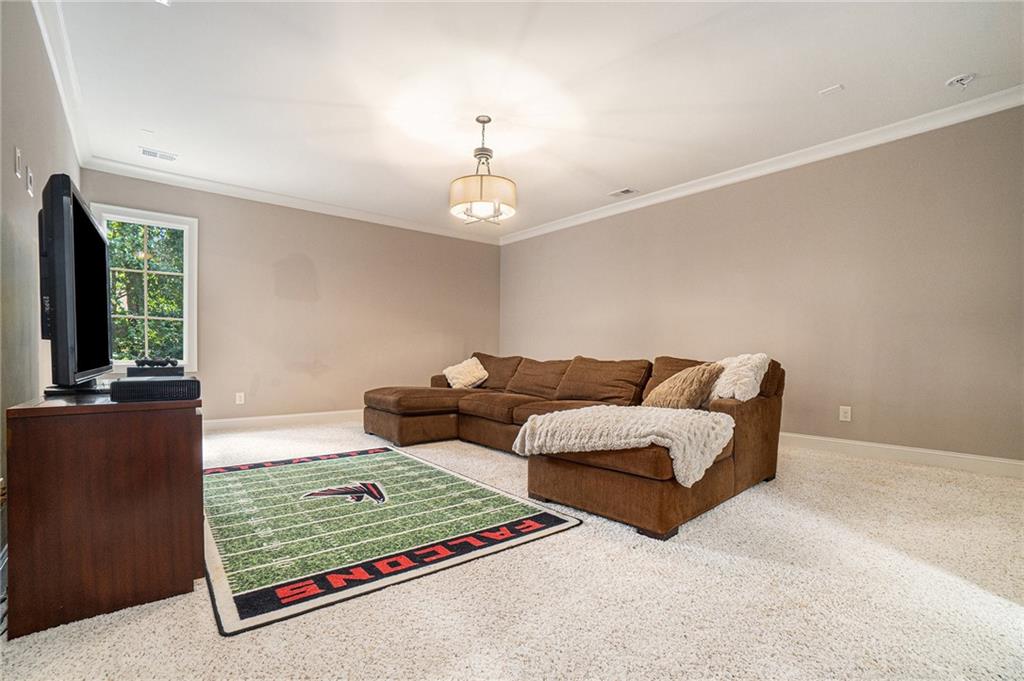 1575 Windsor Parkway NE