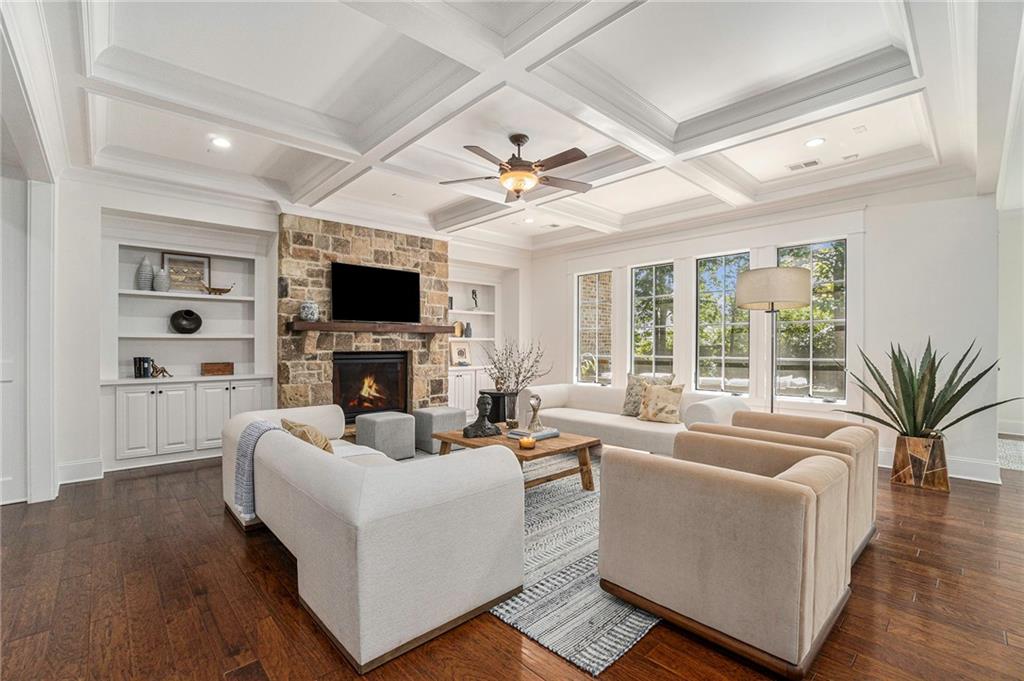 1575 Windsor Parkway NE