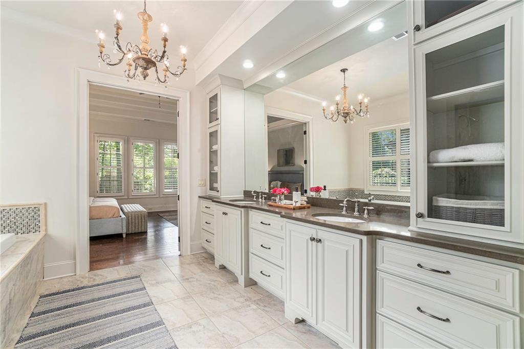 1575 Windsor Parkway NE