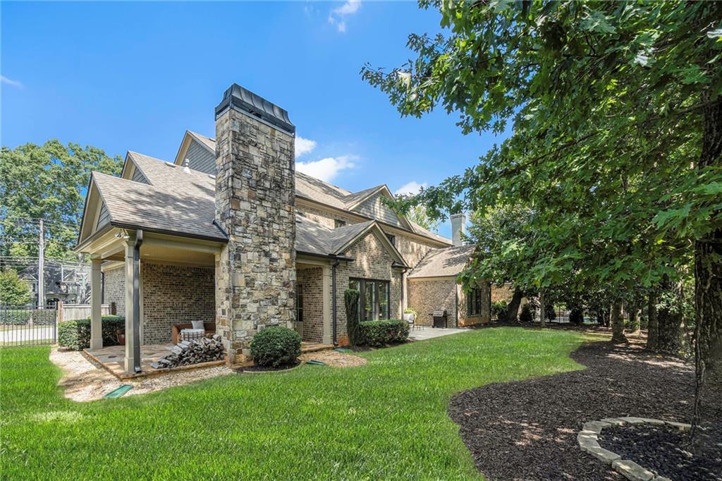 1575 Windsor Parkway NE