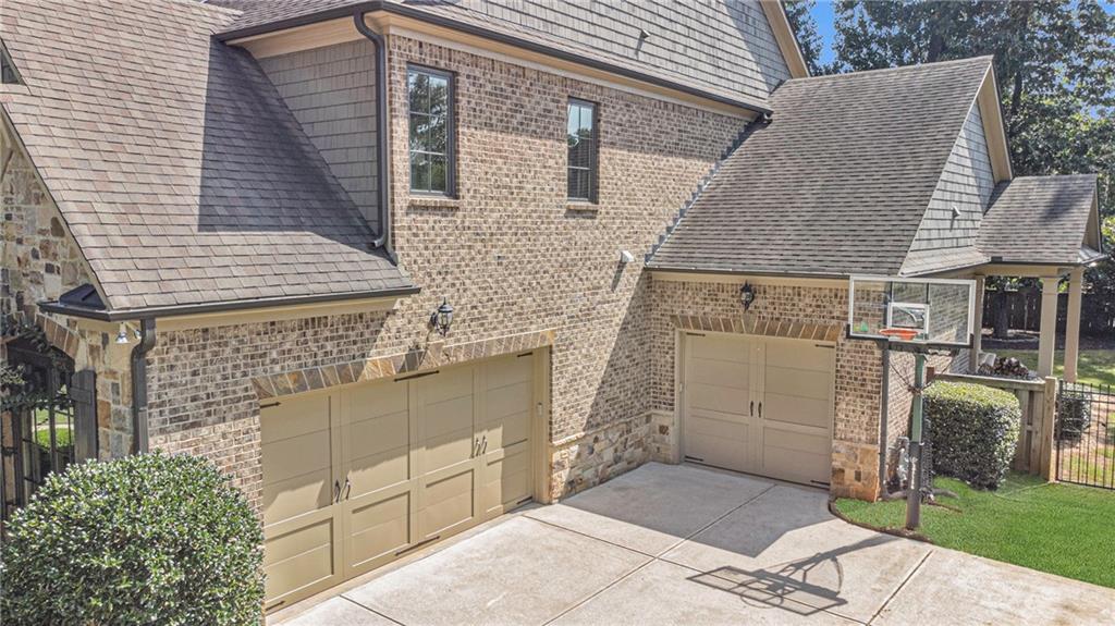 1575 Windsor Parkway NE