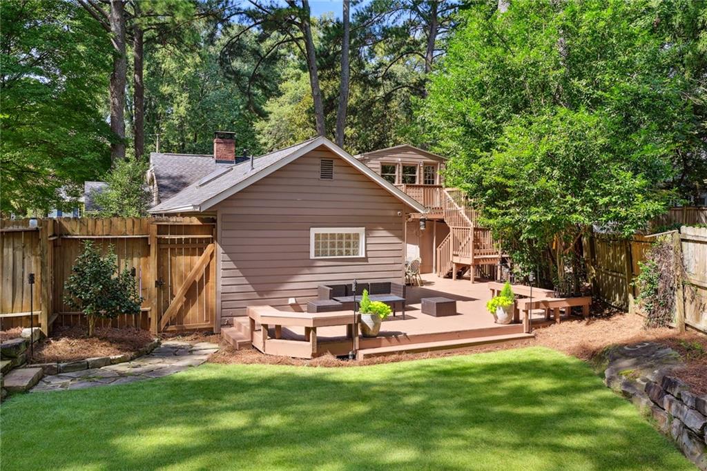 1561 Steele Drive NW