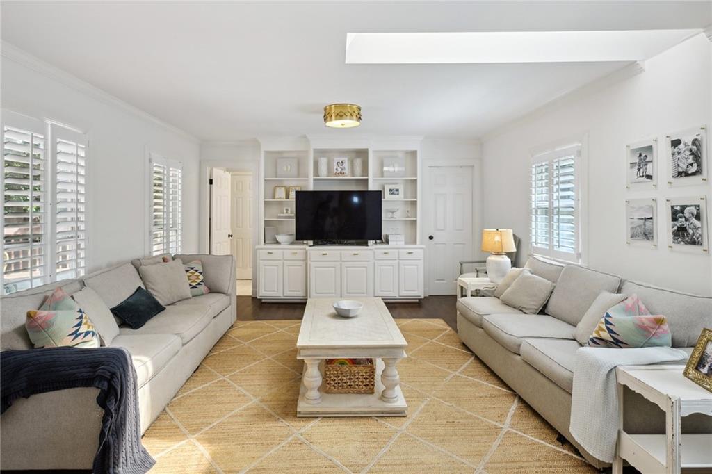 1561 Steele Drive NW