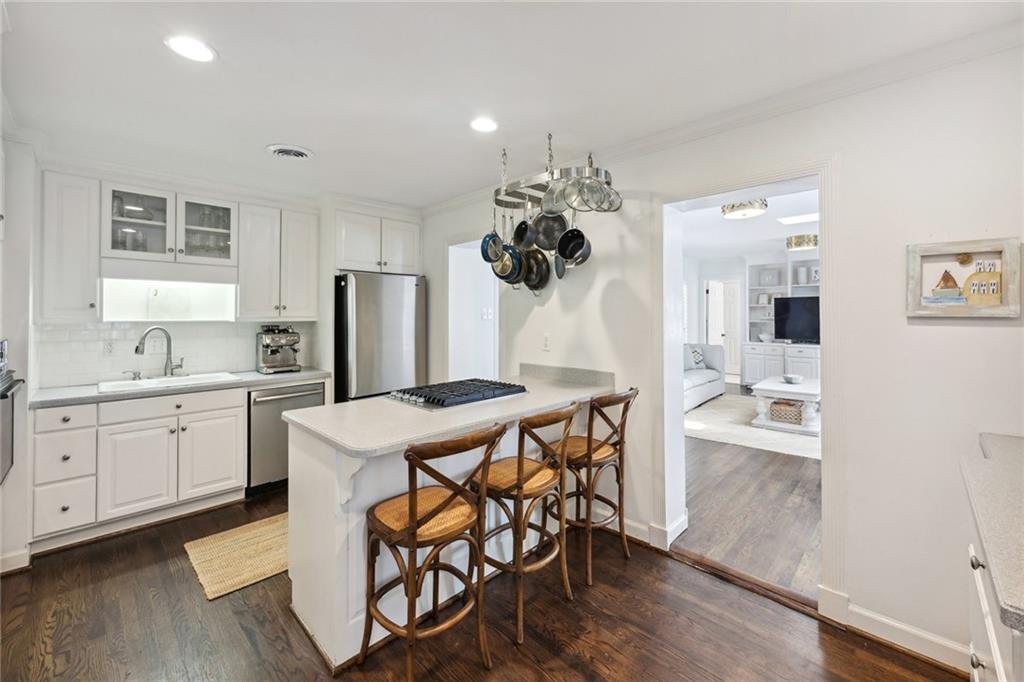 1561 Steele Drive NW