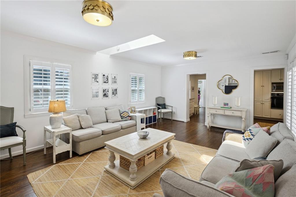 1561 Steele Drive NW