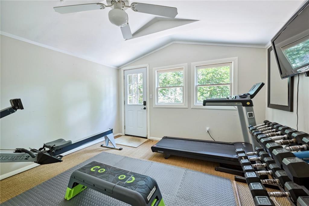 1561 Steele Drive NW