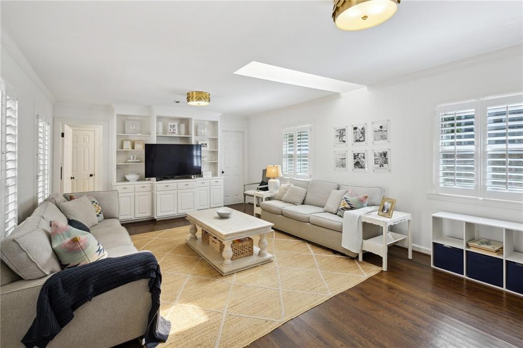 1561 Steele Drive NW