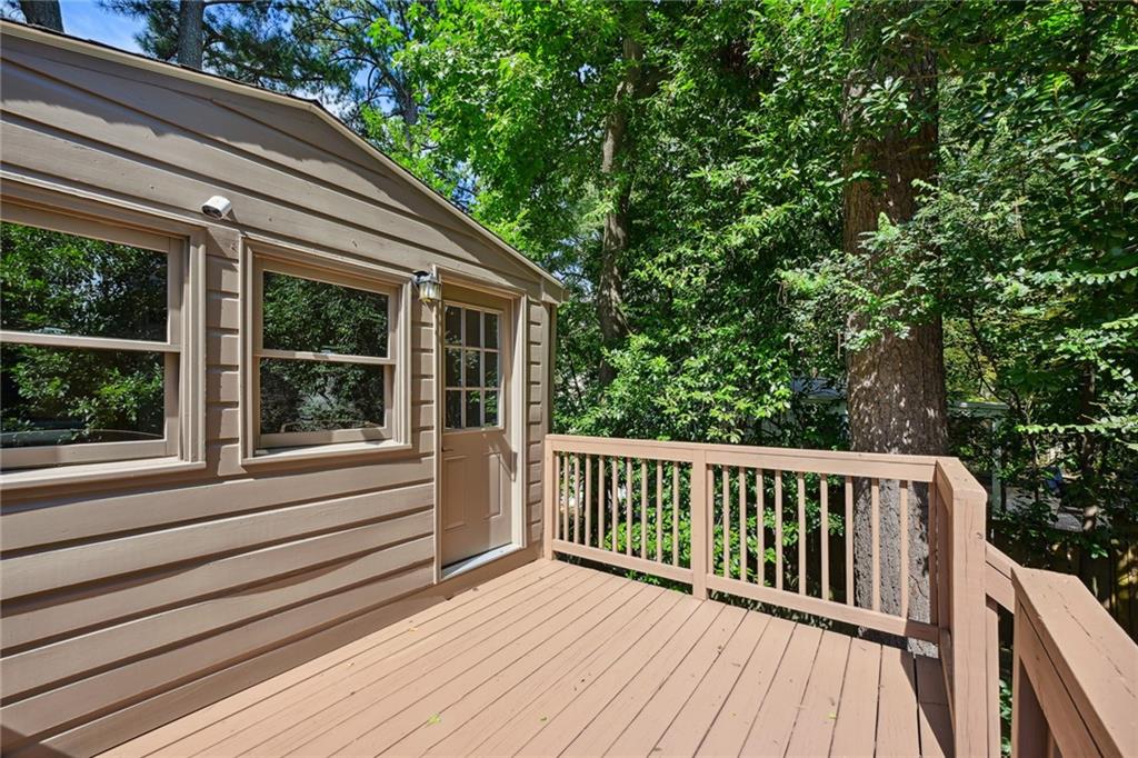 1561 Steele Drive NW