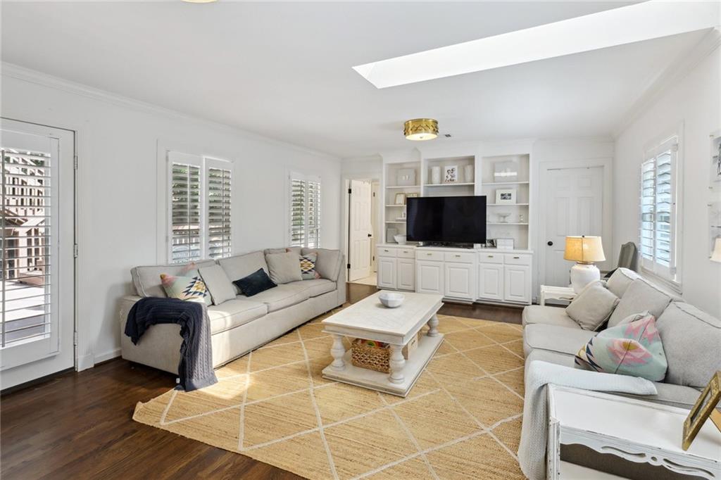 1561 Steele Drive NW