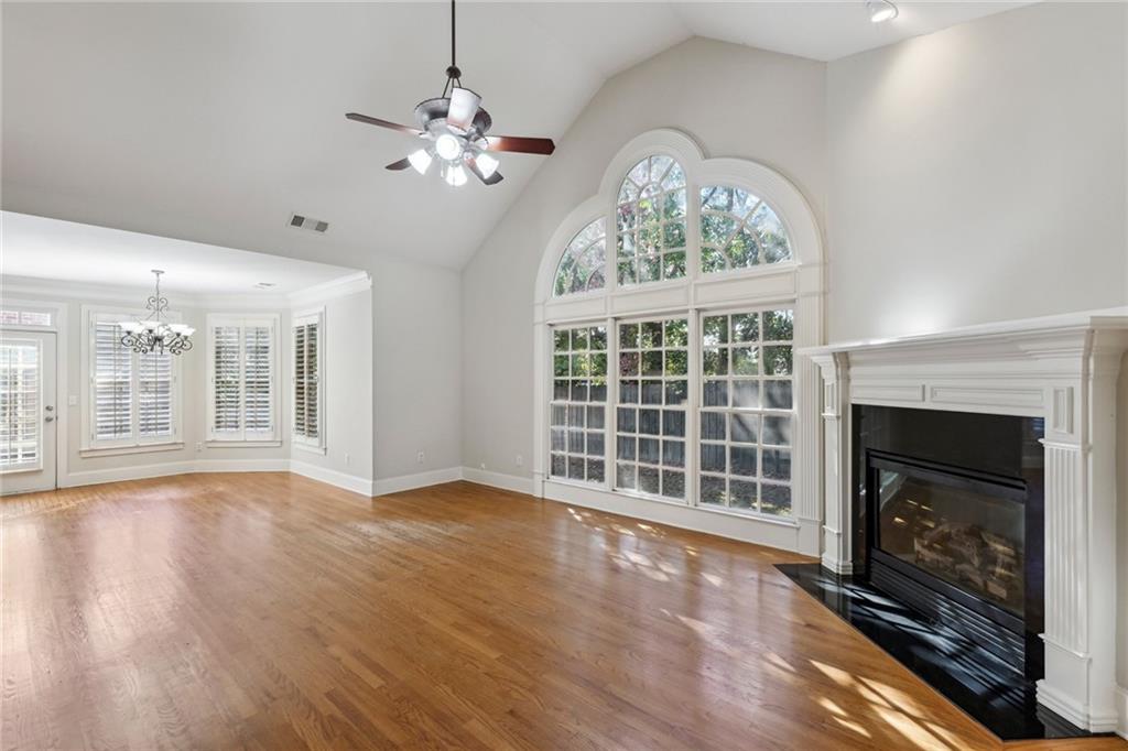 613 Darlington Commons Court NE