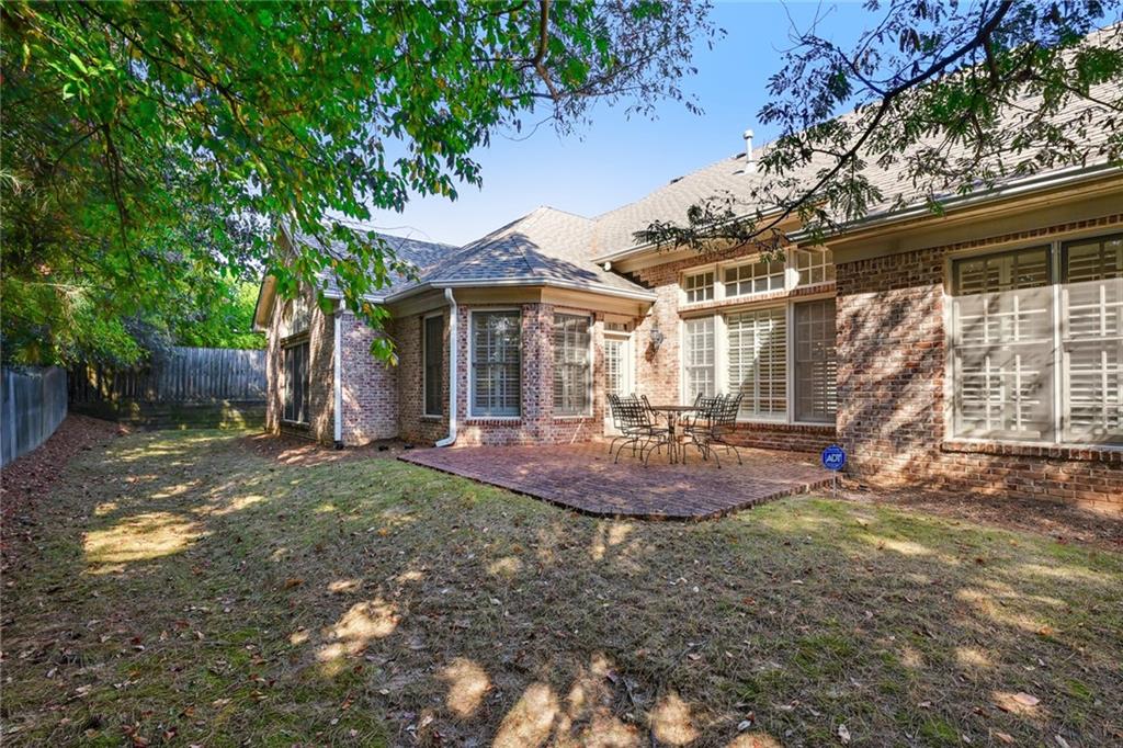 613 Darlington Commons Court NE