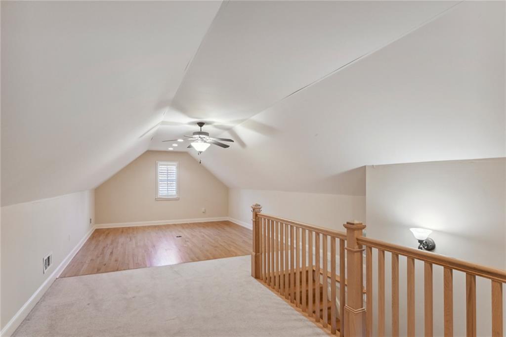 613 Darlington Commons Court NE