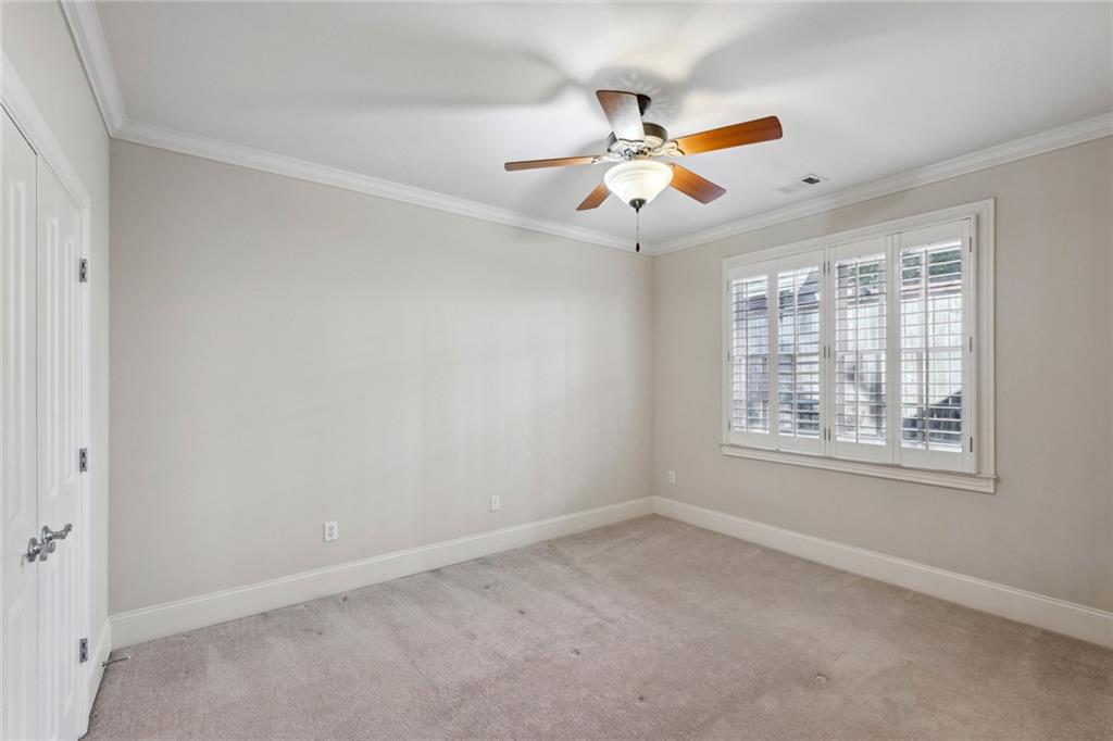 613 Darlington Commons Court NE