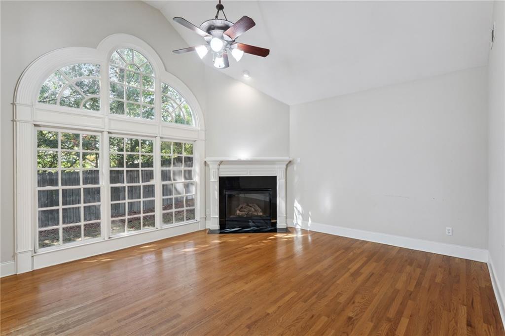 613 Darlington Commons Court NE