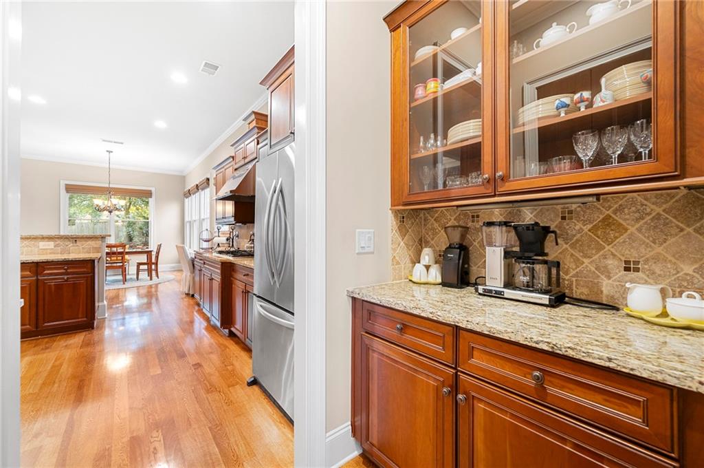 1656 Fearn Circle NE