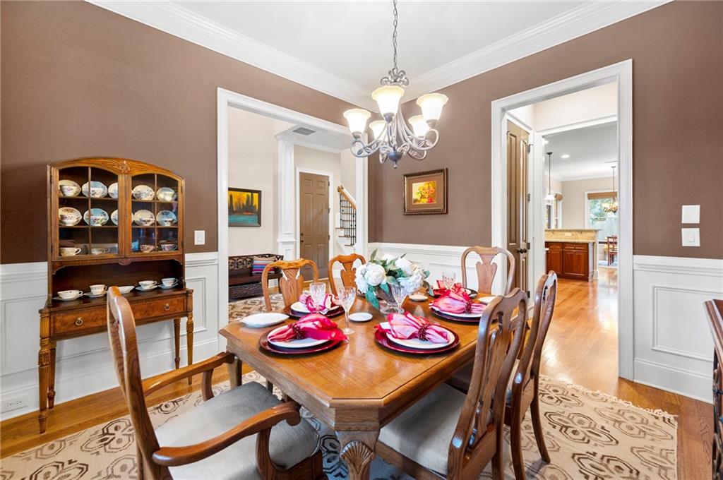 1656 Fearn Circle NE