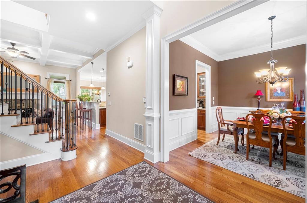 1656 Fearn Circle NE