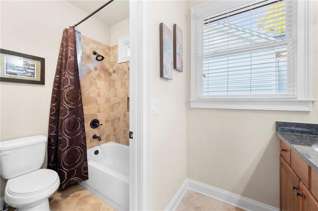 1656 Fearn Circle NE