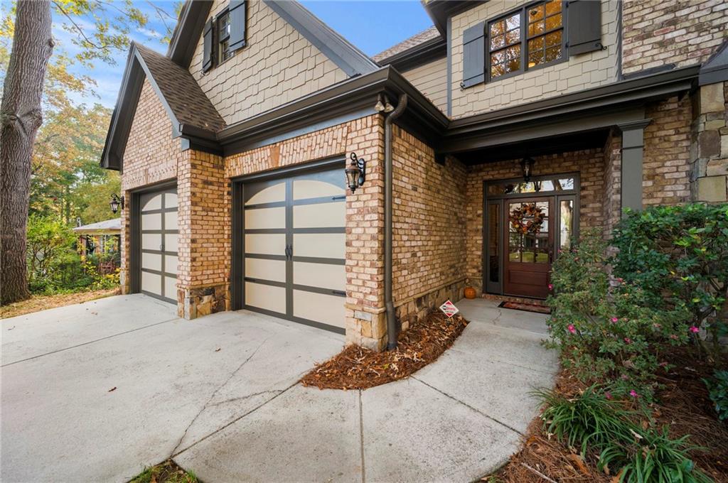 1656 Fearn Circle NE