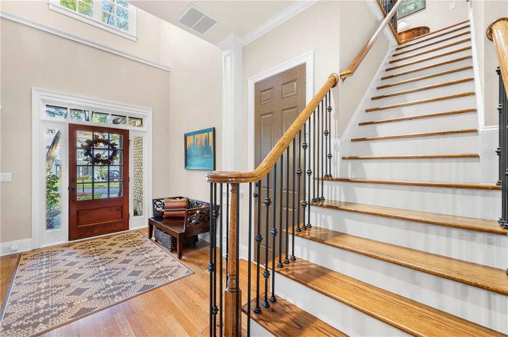 1656 Fearn Circle NE