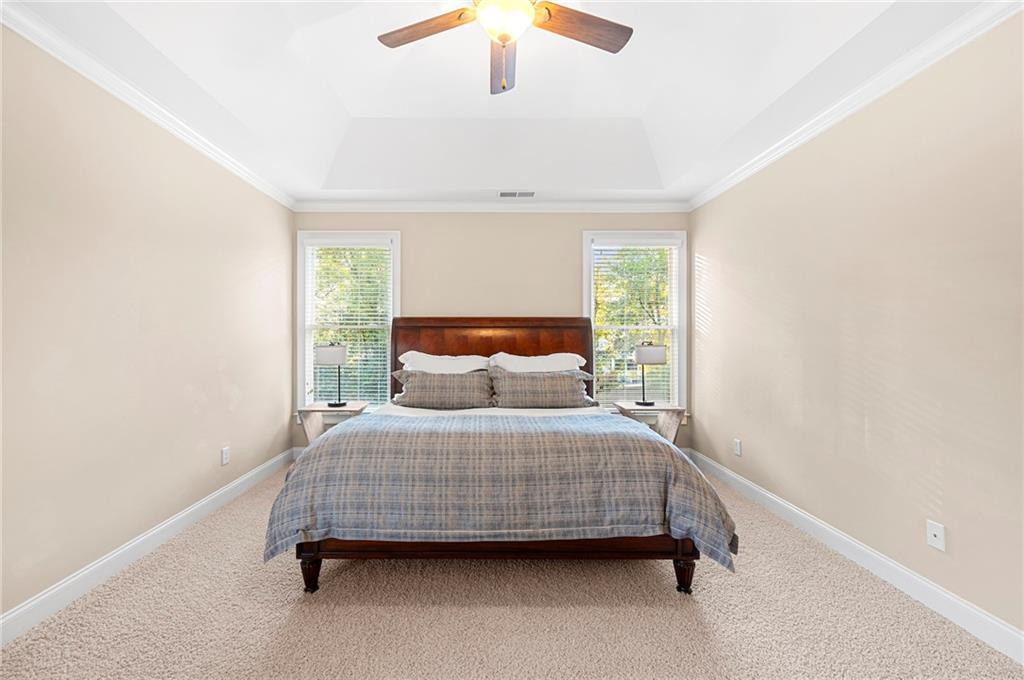 1656 Fearn Circle NE