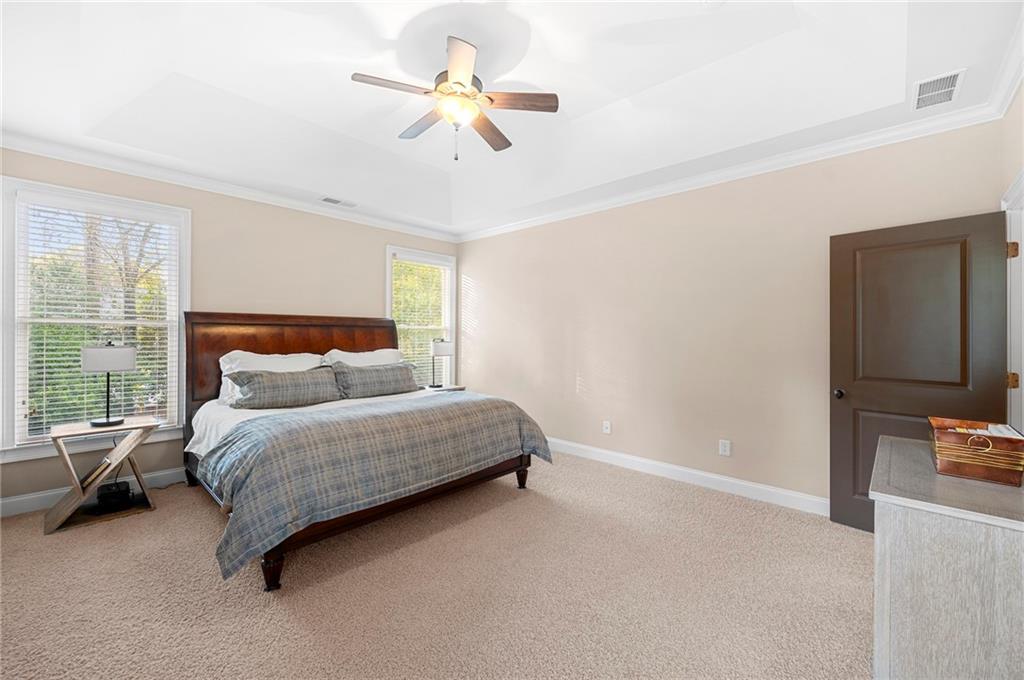 1656 Fearn Circle NE