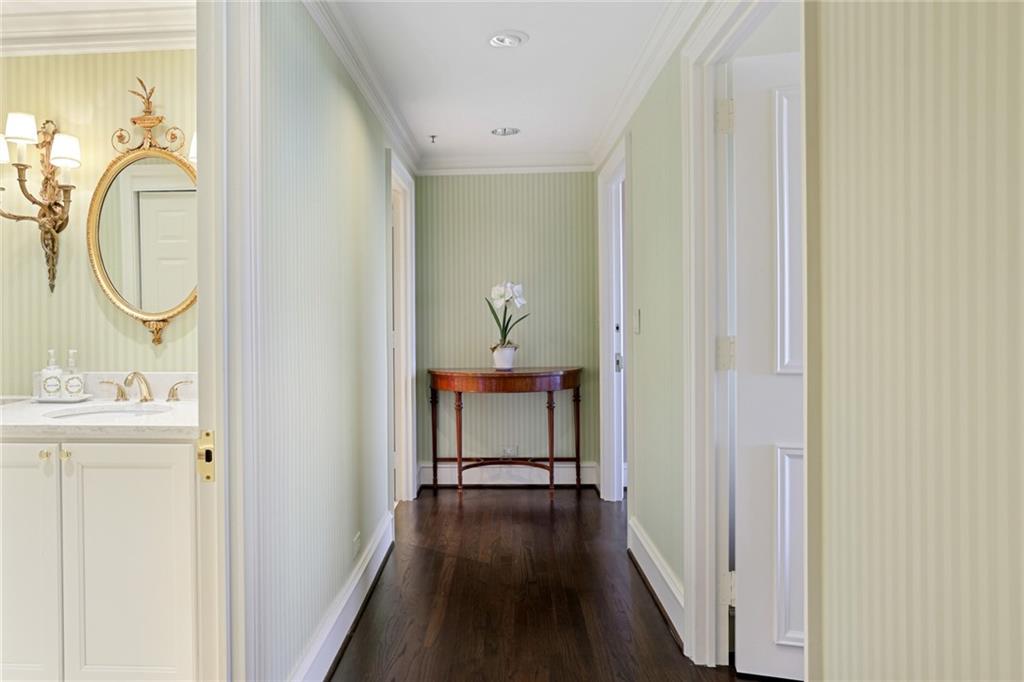 2660 Peachtree Road NW Unit 27E