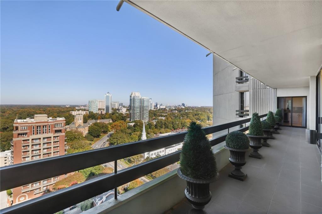 2660 Peachtree Road NW Unit 27E