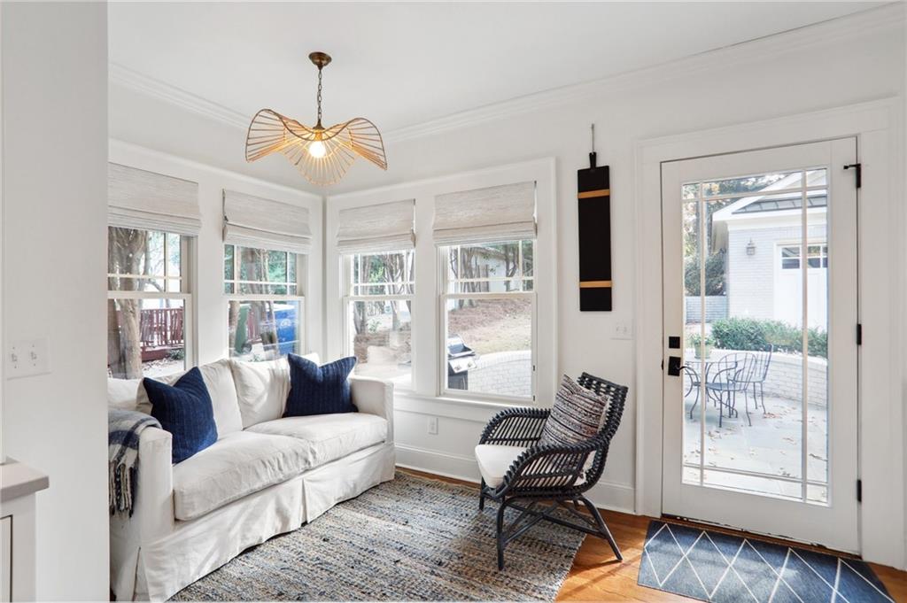 1083 Amsterdam Avenue NE