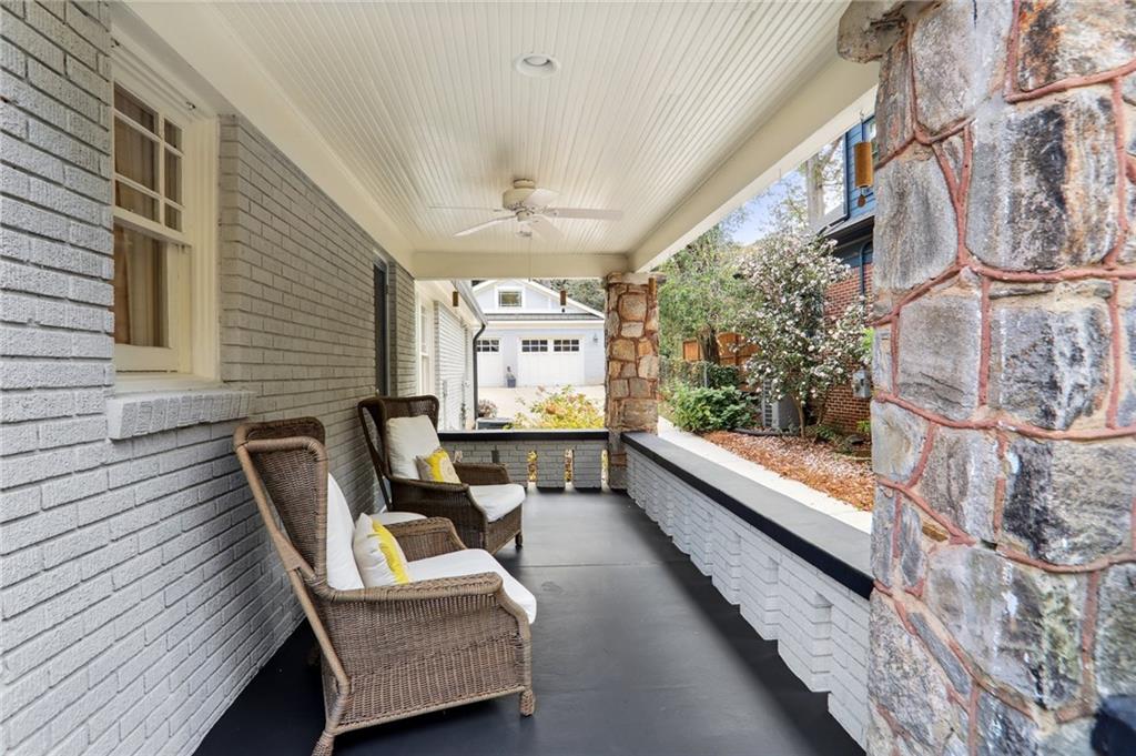 1083 Amsterdam Avenue NE