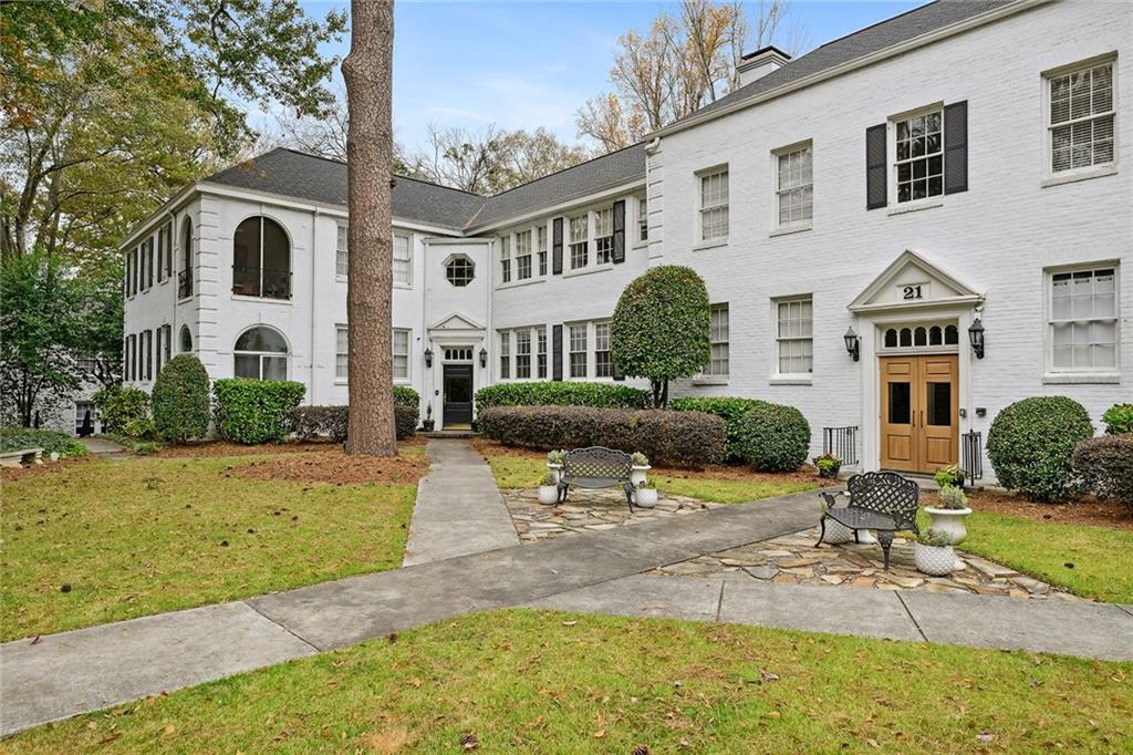 21 Peachtree Memorial Drive NW Unit 16