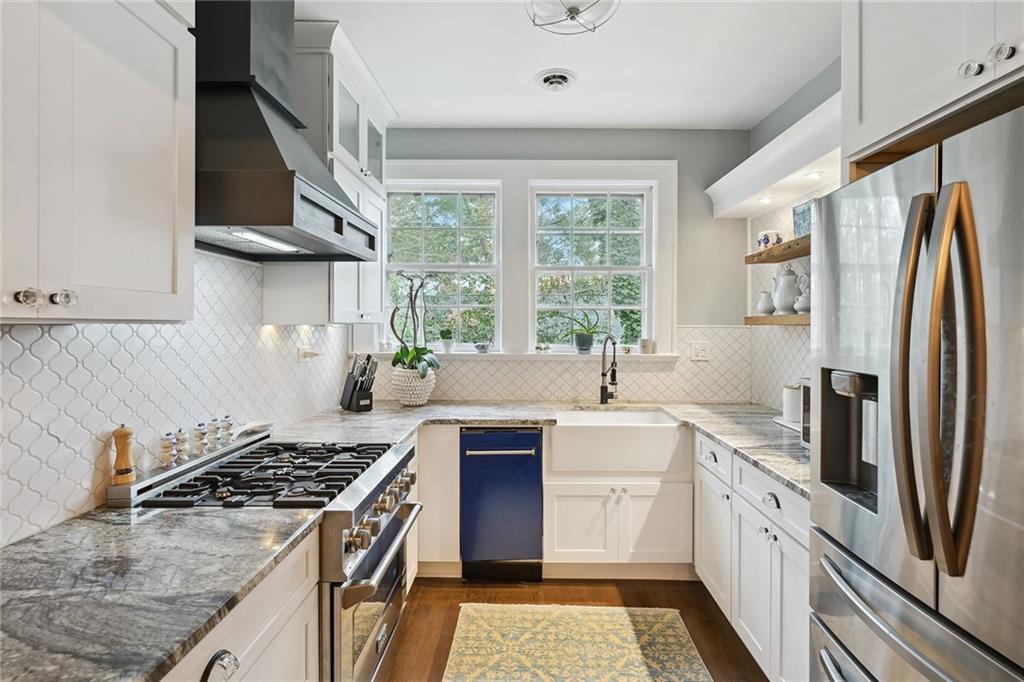 21 Peachtree Memorial Drive NW Unit 16