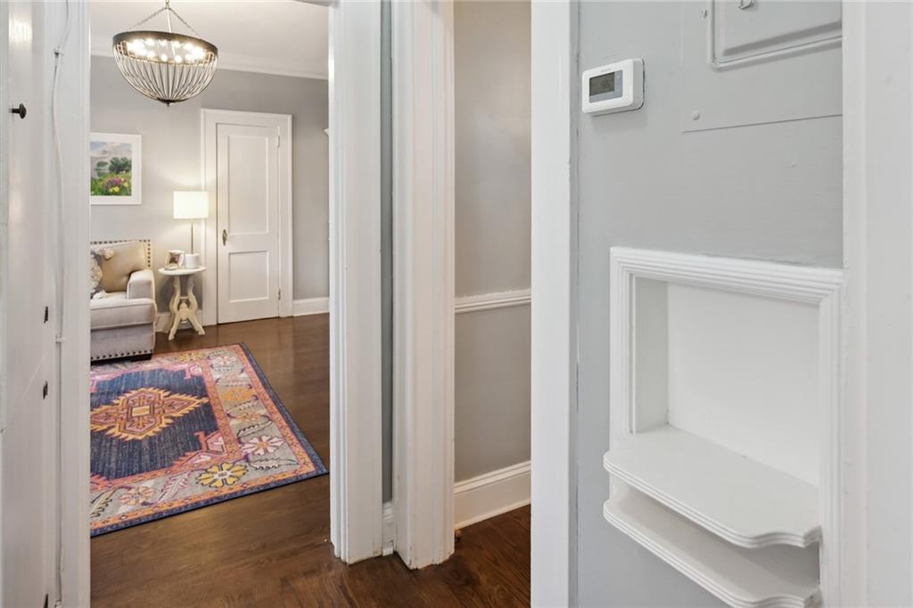 21 Peachtree Memorial Drive NW Unit 16