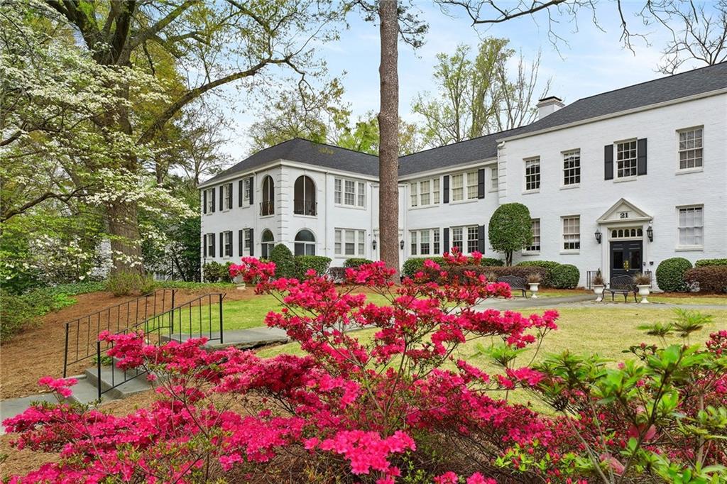 21 Peachtree Memorial Drive NW Unit 16