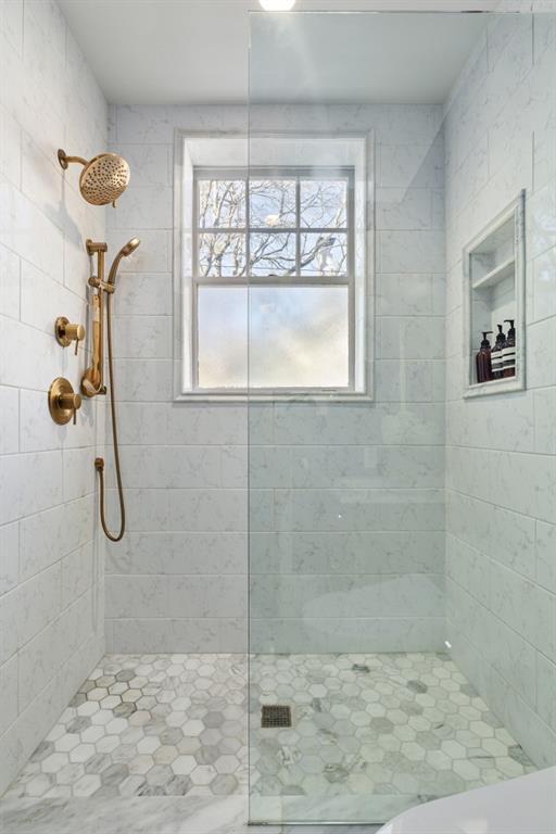 301 10th Street NE Unit 4