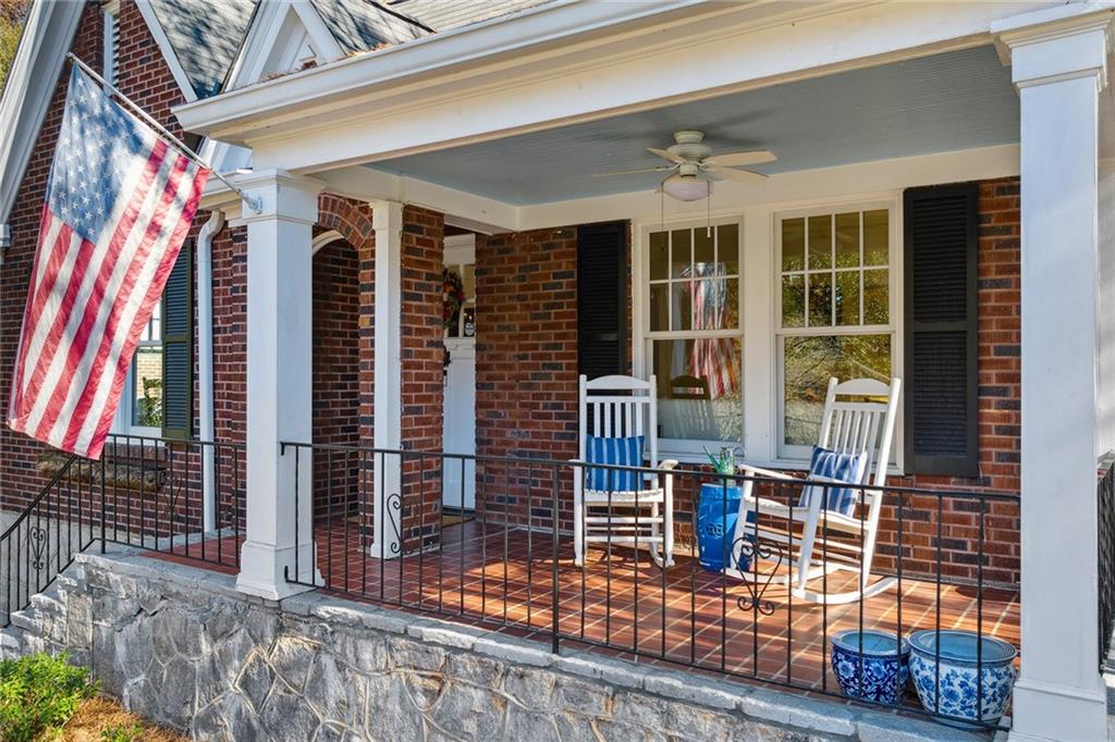 3263 W Shadowlawn Avenue NE