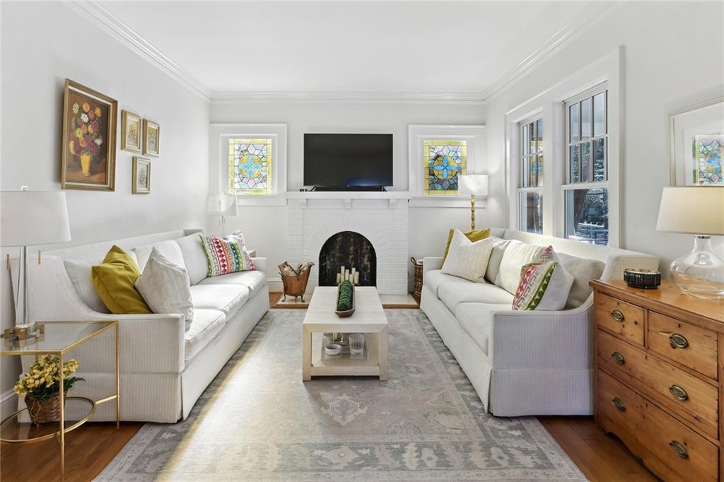 3263 W Shadowlawn Avenue NE