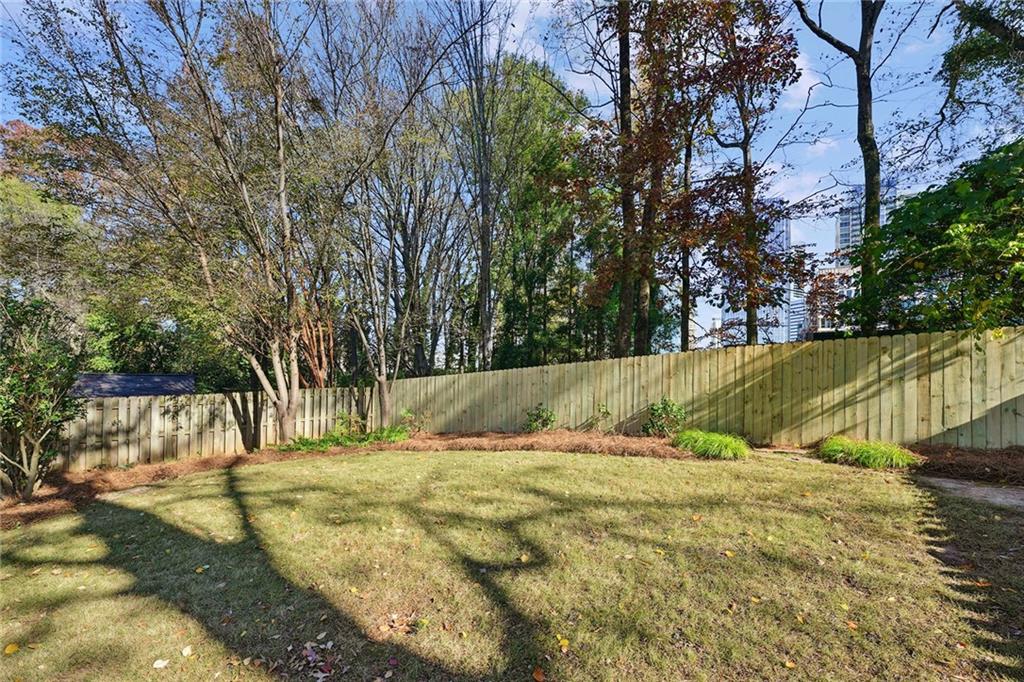 3263 W Shadowlawn Avenue NE