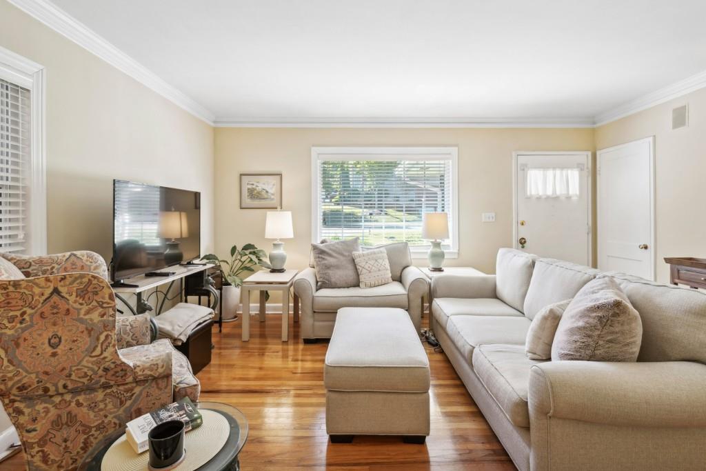 1356 Telford Drive NE