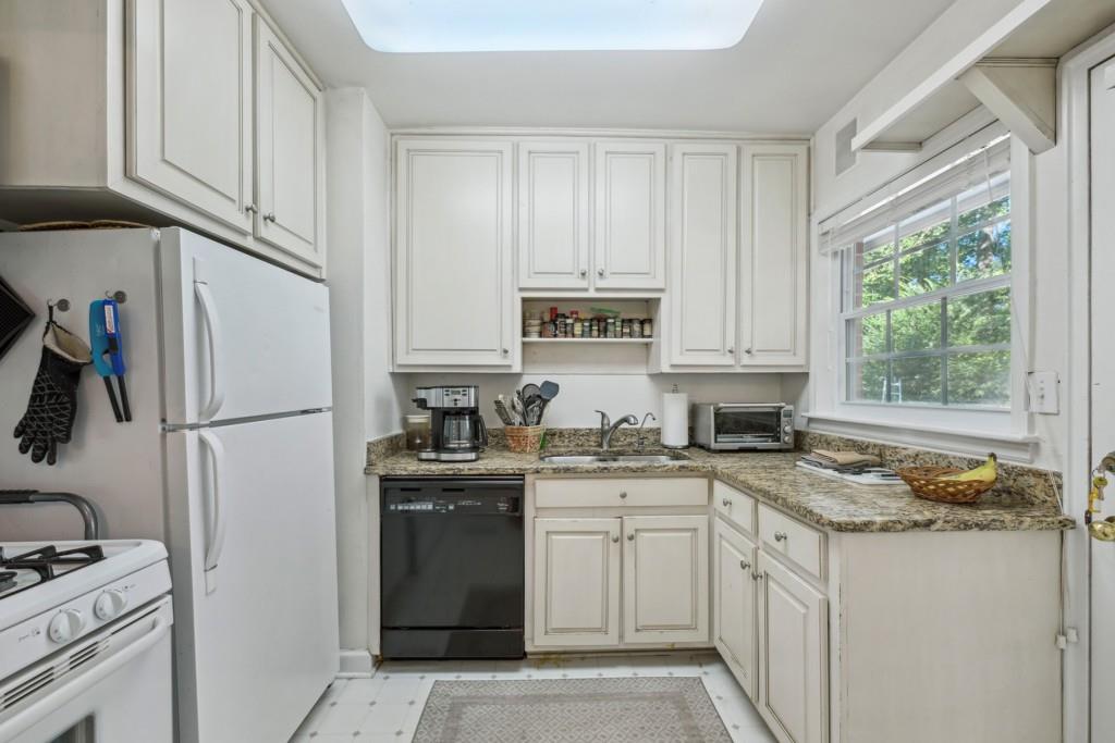 1356 Telford Drive NE