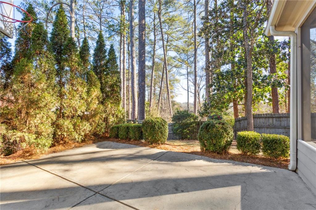 753 Darlington Circle NE