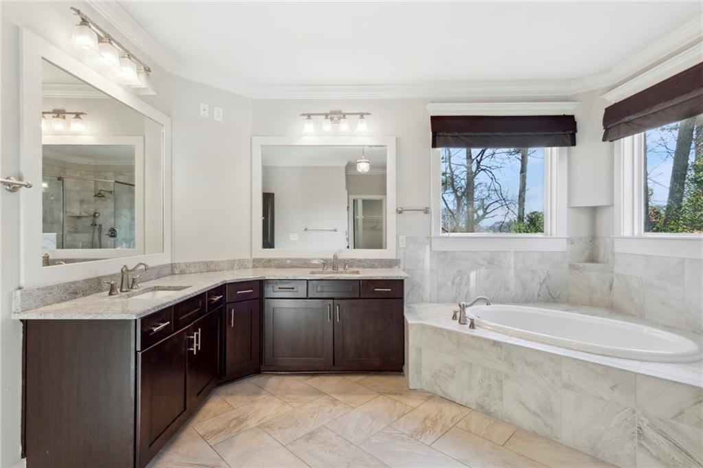 753 Darlington Circle NE