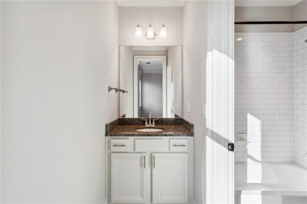 753 Darlington Circle NE