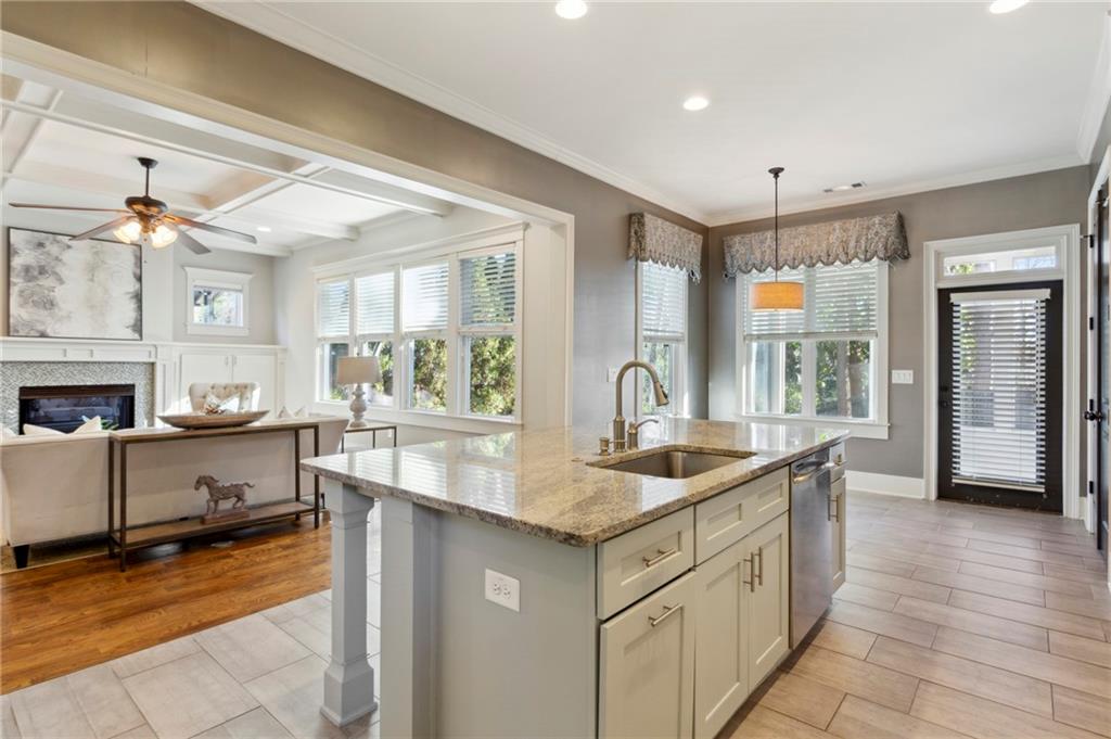 753 Darlington Circle NE