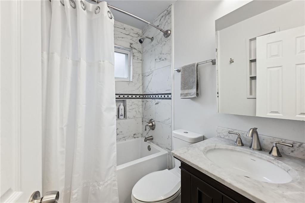 2681 Ridgemore Place NW