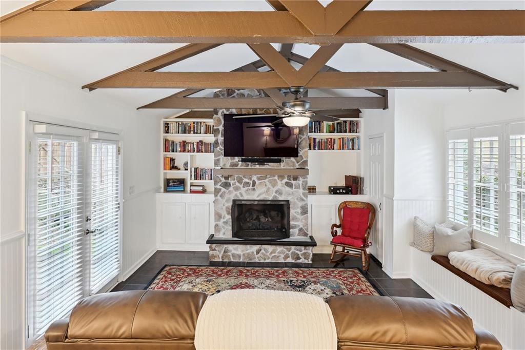 2681 Ridgemore Place NW