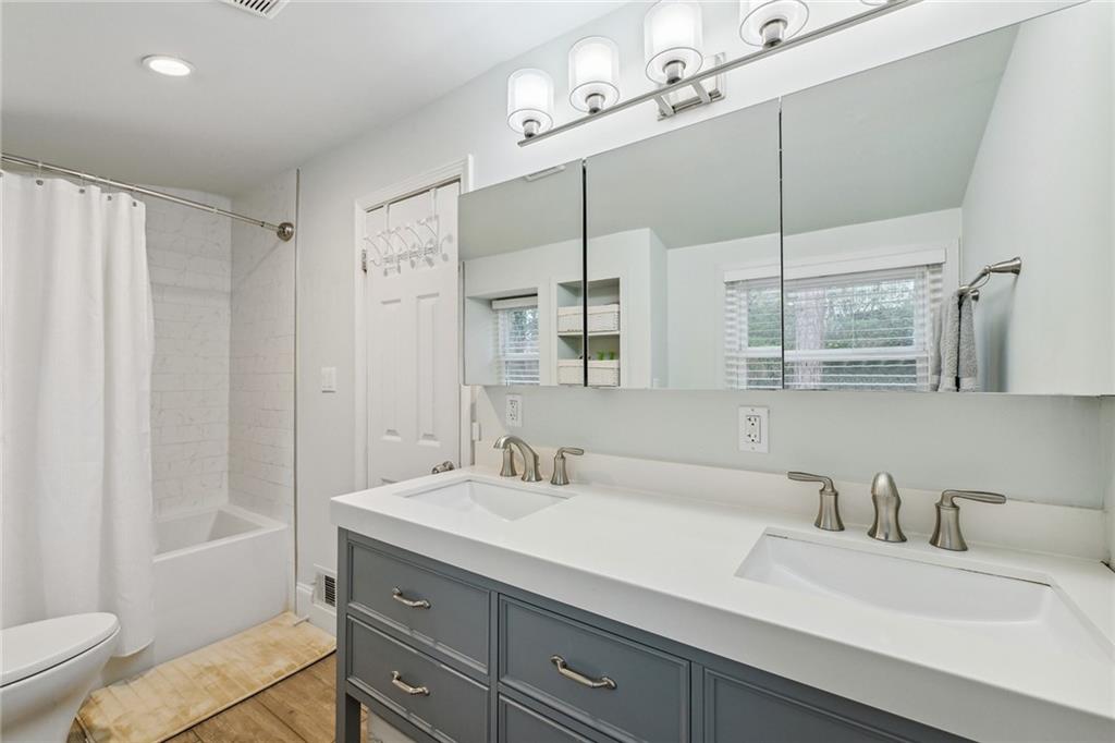 2681 Ridgemore Place NW