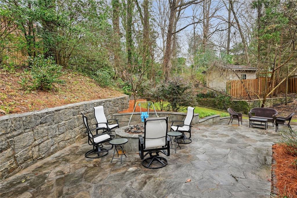 2681 Ridgemore Place NW