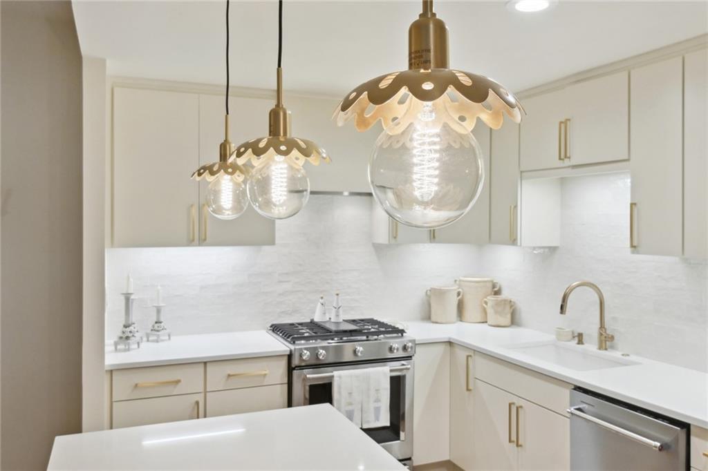 2632 Peachtree Road NW Unit A104