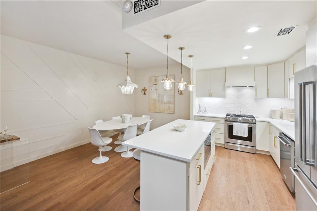 2632 Peachtree Road NW Unit A104